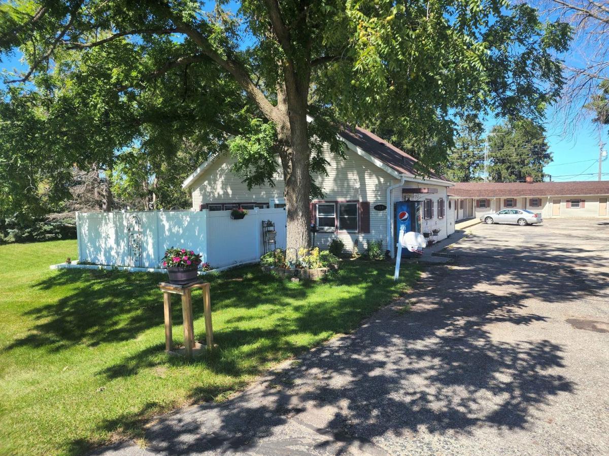 Motel White Valley